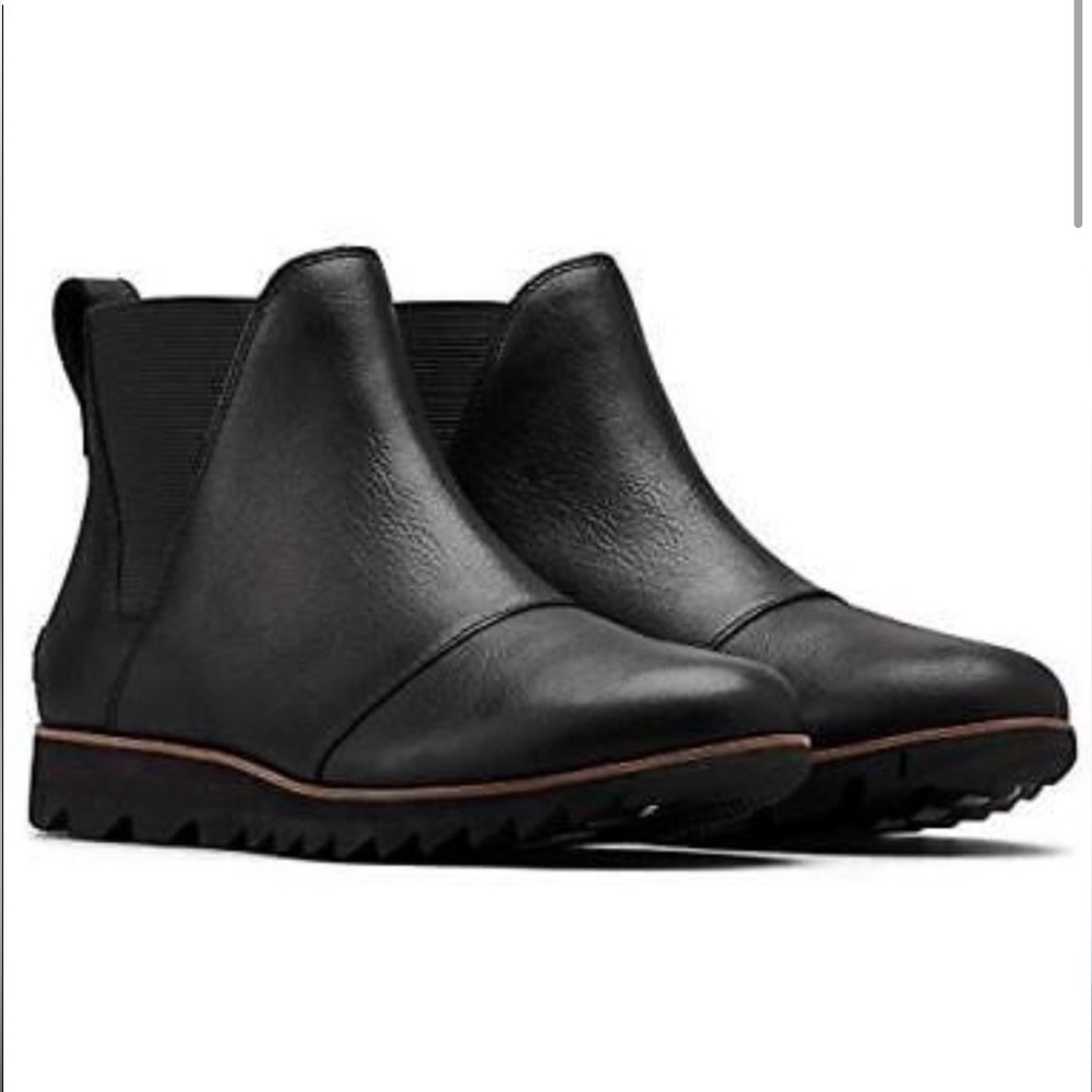Sorel Harlow Chelsea Boots